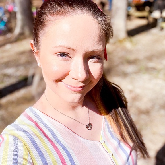 Meet your Posher, Moriah - Picture 5 of 5